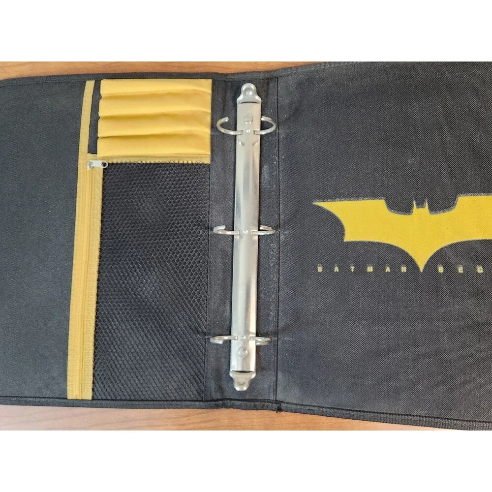 Batman Begins DC Comics 3 Ring Zip Vinyl Back To School Notebook Binder NWT